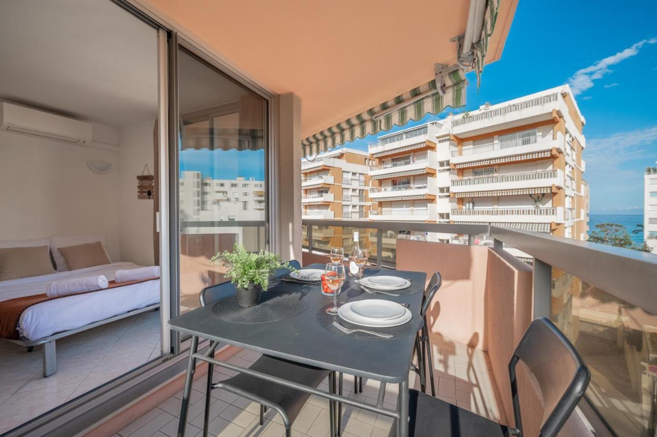 Appartement 4 Pers A 50M De La Plage, Avec Piscine 罗克布吕讷-卡普马丹 外观 照片